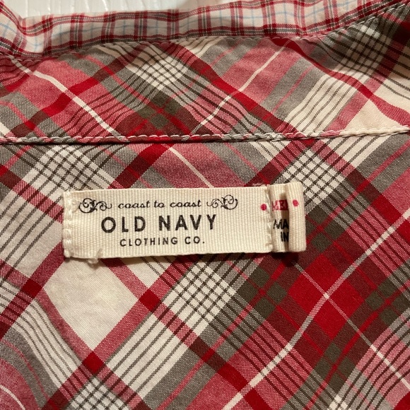 Old Navy cap sleeve button up - Picture 2 of 3